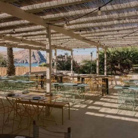 Avec Climatisation - 4 Pers. - Api-1-52-2598 Κάμπινγκ